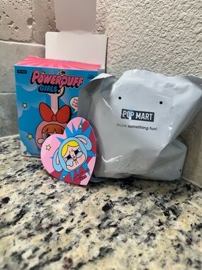 CRYBABY Powerpuff Girls Bunny Bubbles Plush Pop Mart Authentic Card Included New